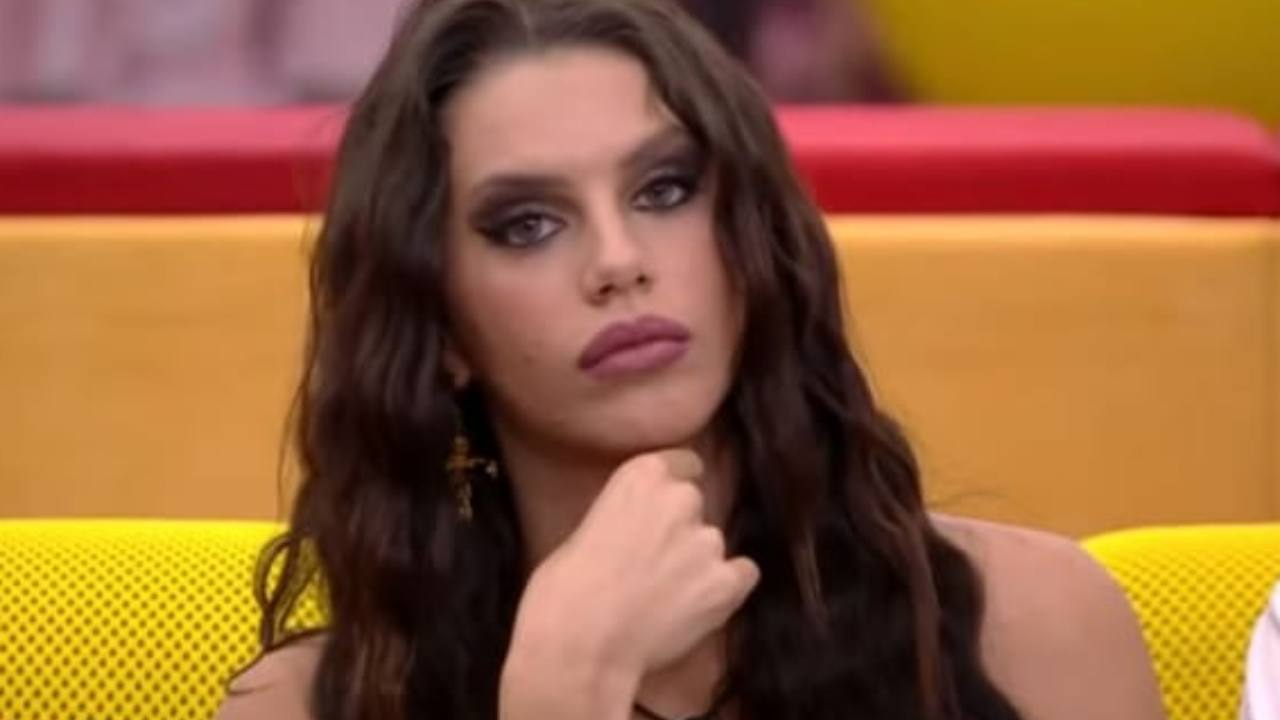 GF Vip, l’ex fidanzato di Antonella Fiordelisi è un personaggio molto famoso 1 gf-vip,-l’ex-fidanzato-di-antonella-fiordelisi-e-un-personaggio-molto-famoso