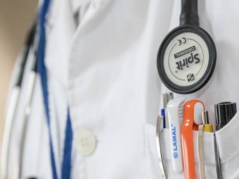 Daniela, Medico: “senza la mia Coordinatrice Infermieristica non avrei potuto svolgere il mio lavoro”. 1 daniela,-medico:-“senza-la-mia-coordinatrice-infermieristica-non-avrei-potuto-svolgere-il-mio-lavoro”.
