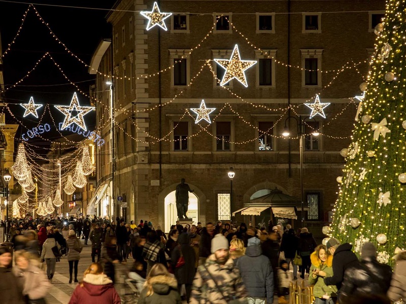 PSICOLOGI: fare festa nell’incertezza, il Natale degli italiani tra caro prezzi, guerra e pandemia. 1 psicologi:-fare-festa-nell’incertezza,-il-natale-degli-italiani-tra-caro-prezzi,-guerra-e-pandemia.