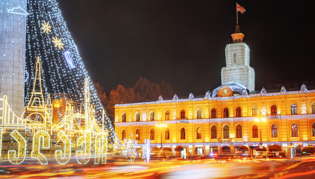La città dove Natale è il 7 gennaio e Capodanno il 14 1 la-citta-dove-natale-e-il-7-gennaio-e-capodanno-il-14