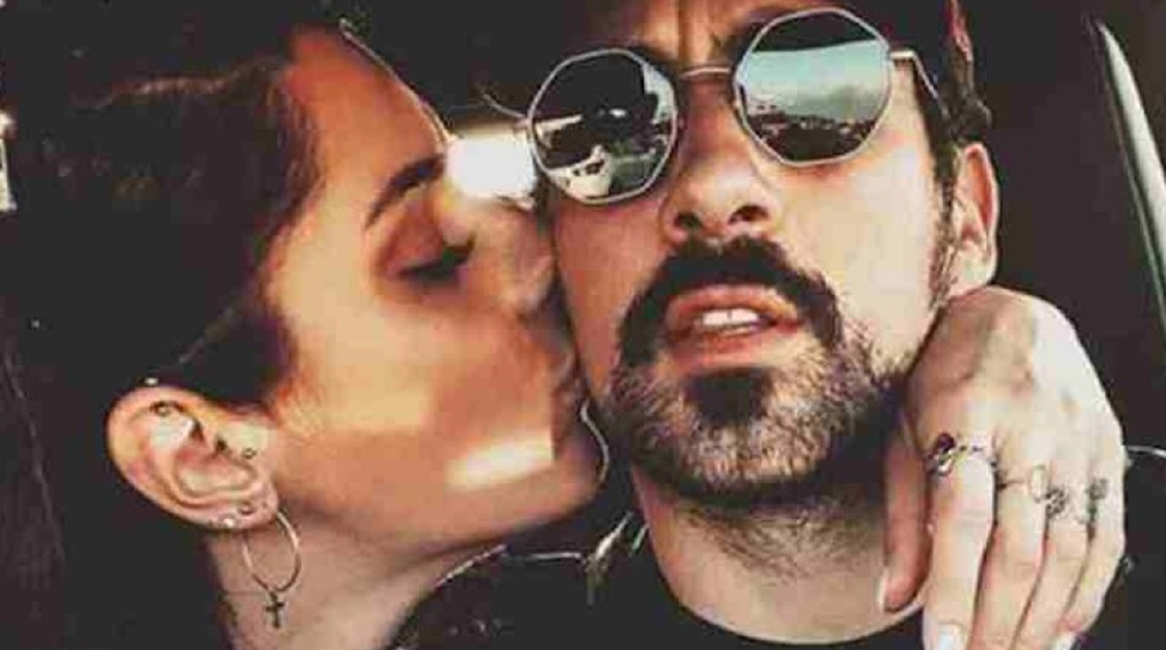 “Ci siamo lasciati”. GF Vip, amore finito tra la coppia: la loro storia durava da quattro anni 1 “ci-siamo-lasciati”.-gf-vip,-amore-finito-tra-la-coppia:-la-loro-storia-durava-da-quattro-anni