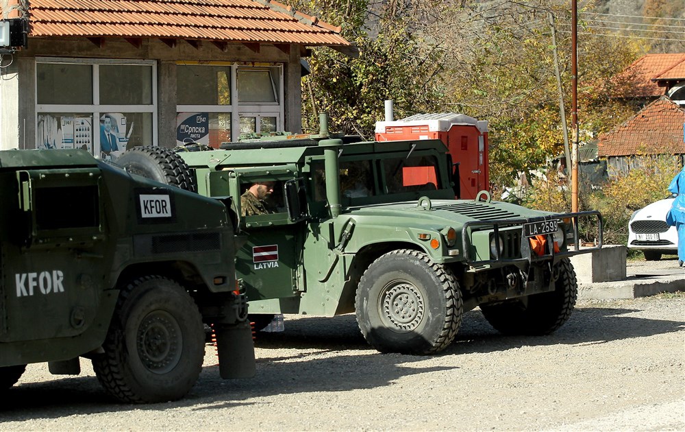 Serbian army on highest alert as Kosovo says it will remove barricades 1 serbian-army-on-highest-alert-as-kosovo-says-it-will-remove-barricades
