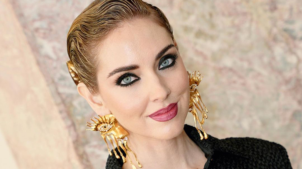 Chiara Ferragni da Schiaparelli a Dior: si preannuncia un disastro a Sanremo2023! 1 chiara-ferragni-da-schiaparelli-a-dior:-si-preannuncia-un-disastro-a-sanremo2023!