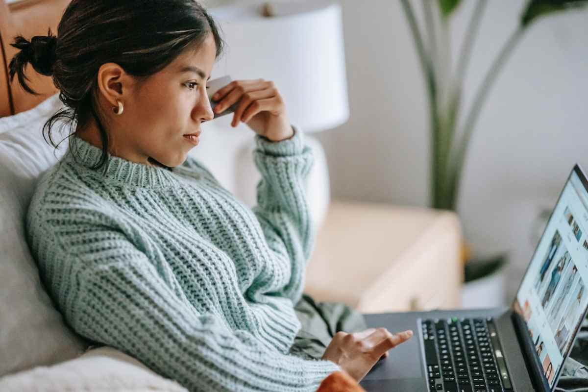 Smart working, arriva la proroga: a chi è dedicata e come funziona 1 smart-working,-arriva-la-proroga:-a-chi-e-dedicata-e-come-funziona