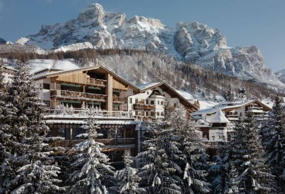 lavori-in-corso,-chiude-il-rosa-alpina:-si-prepara-a-riaprire-per-la-winter-season-2024-25-come-hotel-aman-–-luxury-food&beverage-magazine